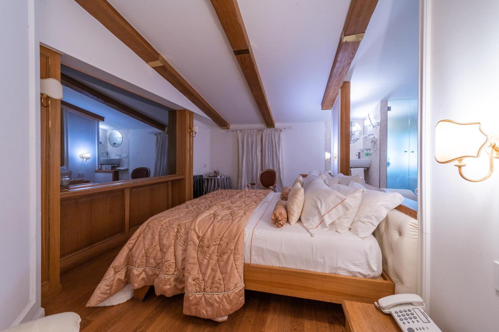 Tesoretto Hotel Поджардо Екстер'єр фото