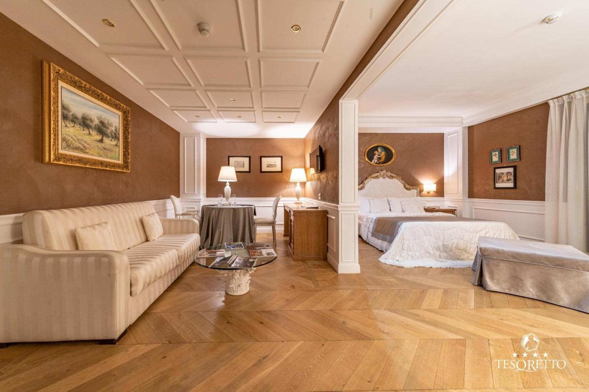 Tesoretto Hotel Поджардо Екстер'єр фото